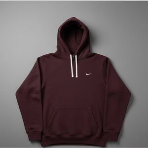 Nike Men's Burgundy Hoodie